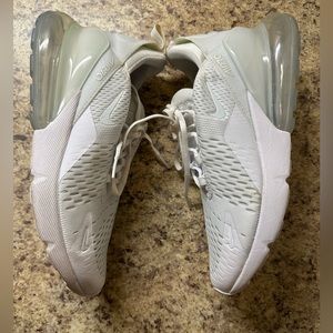 Nike Air Max 270 Womens size 8.5